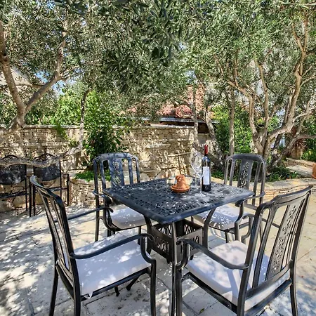 In With Pool And Sea Views