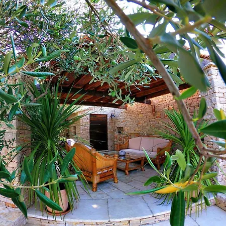 In With Pool And Sea Views